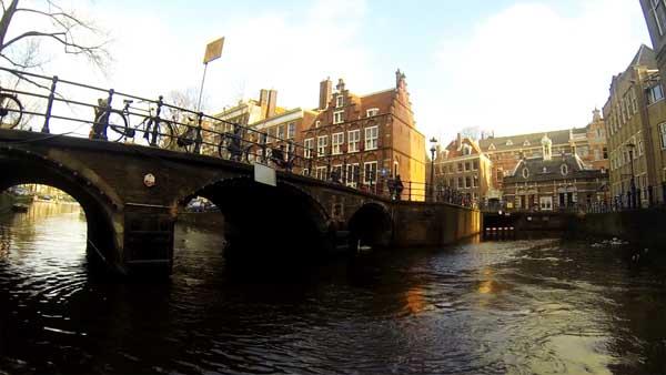 Amsterdam - Waterfietsen